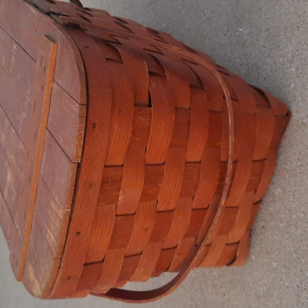 Vintage picnic basket Wov-n-Wood by Jerywil